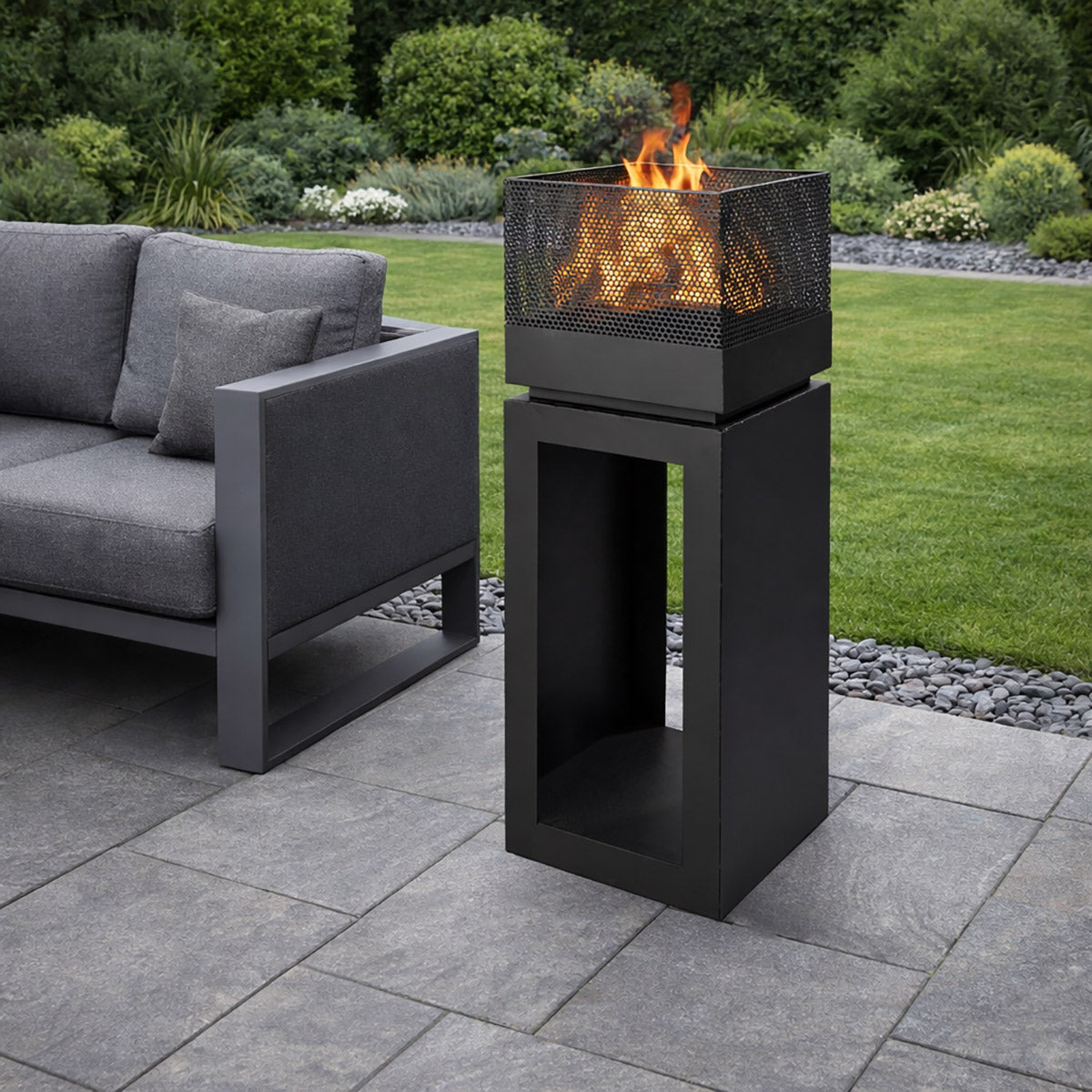 Feuerkorb mit Holzlager aus Metall – Schwarz 90 cm