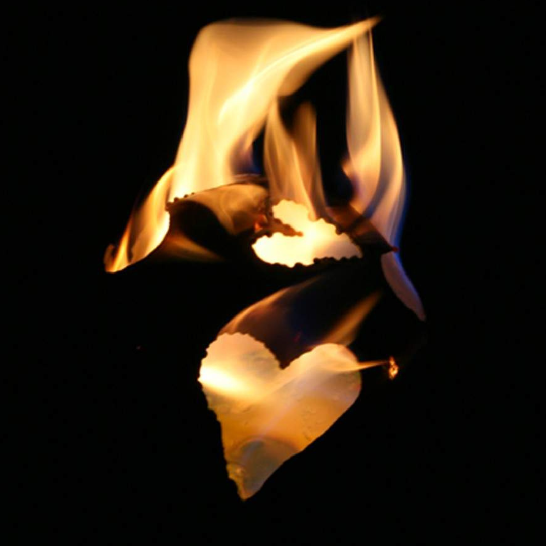 Feuerkugel Motiv Herz Ø 13cm aus Edelstahl