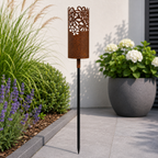 Edelrost Fackelhalter „Hippie“ mit Blumenmuster – Gartenfackel 127,5 cm inkl. Wachsdose