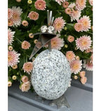 Steinvogel Küken mit Füßen aus Granit und Edelstahl Naturstein Deko